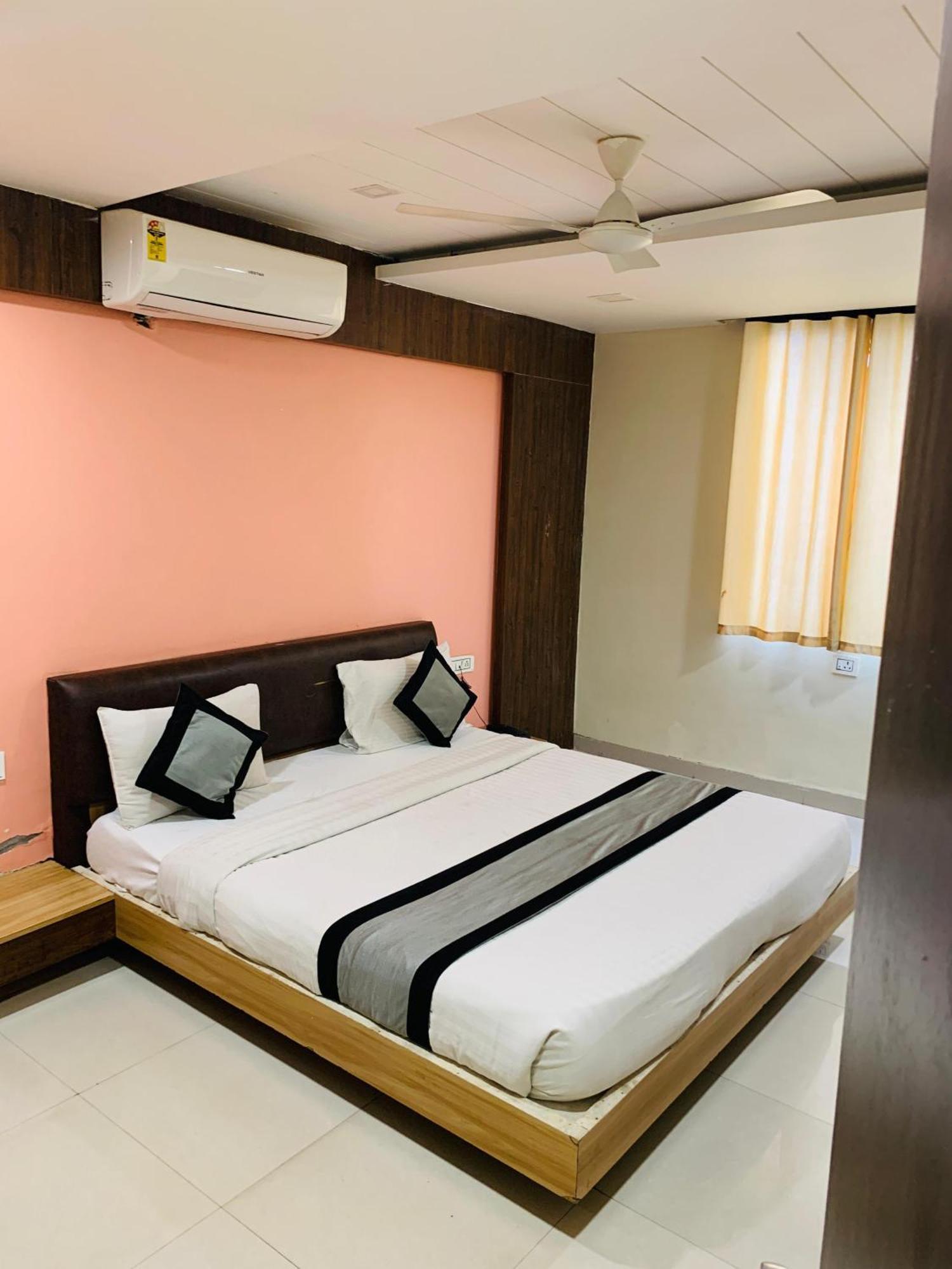 D9,indore Hotel